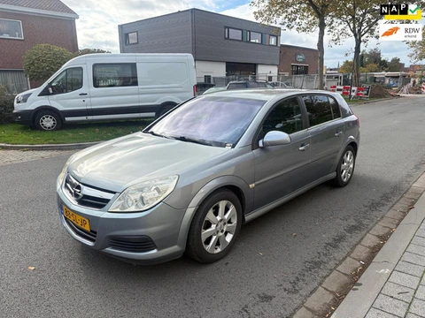 Opel Signum 2.2-16V Elegance Automaat