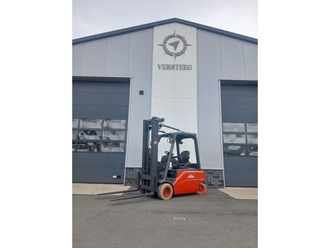 Linde E20 5.2m mast met sideshift!
