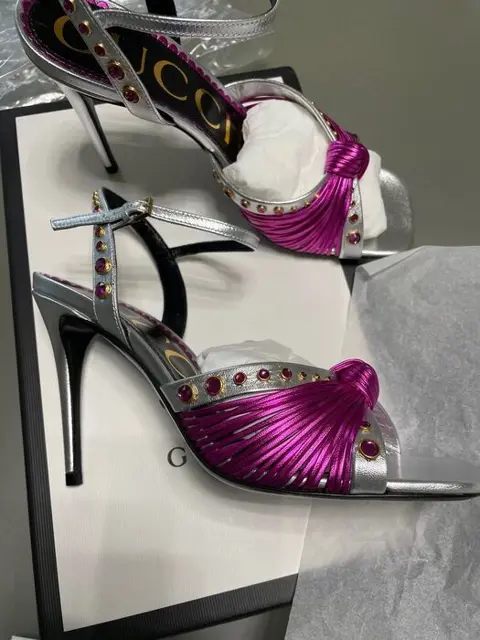 Gucci - Crawford - Sandalen - Maat: Schoenen / EU 36,5