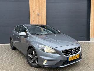 Volvo V40 2.0 D2 R-Design (bj 2015) XENON|NAVI|LEER|APK:10-2027|MOOIE AUTO