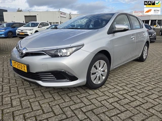Toyota Auris 1.3 Now/TREKHAAK/TWEEDE EIGENAAR