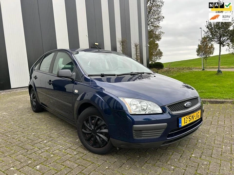 Ford Focus 1.6-16V Champion 2e Eigenaar-Lage Km-Airco-Cruise-Elekpakket