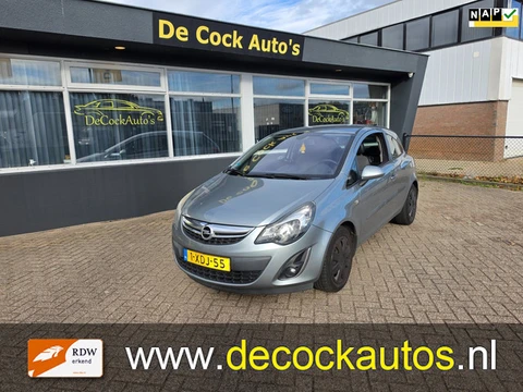 Opel Corsa 1.4-16V Cosmo/TREKHAAK