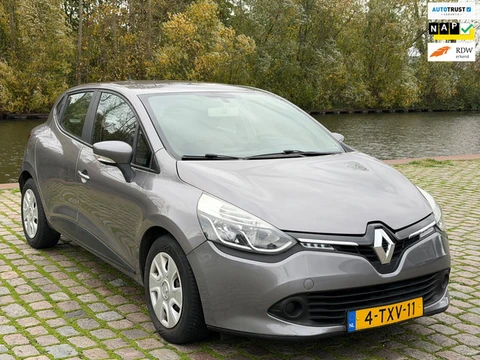 Renault Clio 0.9 TCe Expression 1e eigenaar airco elektrische ramen cruise control cv op afstand