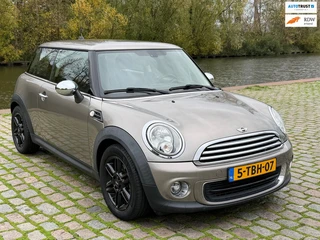 Mini 3-Deurs 1.6 One MINIMALIST 2e eigenaar airco elektrische ramen cruise control start stop naviga