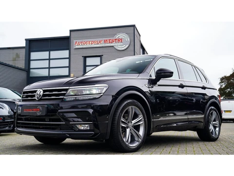 Volkswagen Tiguan 1.5 TSI ACT Highline Business R-Line | Panorama | Virtual | Carplay | Camera | Alc