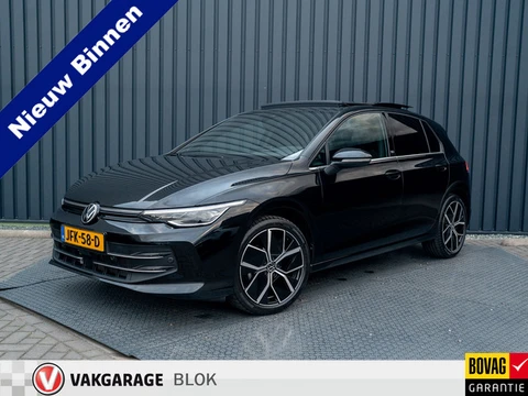 Volkswagen Golf 1.5 eTSI 50 Edition | Panodak | Stoelgeheugen | Head up | Trekhaak Elk. Wegkl. | Har