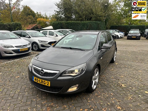 Opel Astra 1.6 Turbo Sport , automaat , leer , navigatie