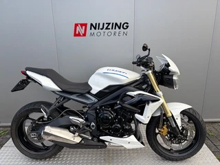 TRIUMPH STREET TRIPLE 675 - 2013