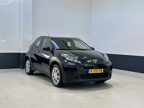 Toyota Aygo X 1.0 VVT-i MT Play |Apple Carplay/ Android auto | Bluetooth | Camera| NL | 1 Eig |