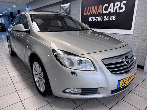 Opel Insignia 2.0 T Cosmo | Pano | Stoelverw.| Leder | 220pk