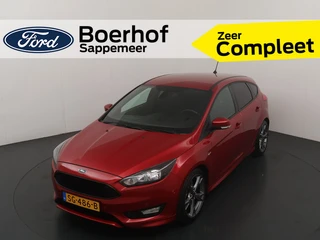 Ford Focus EcoBoost 125 pk ST-Line | Trekhaak | Voorruit verwarming | 18-inch | 100% dealer onderhou