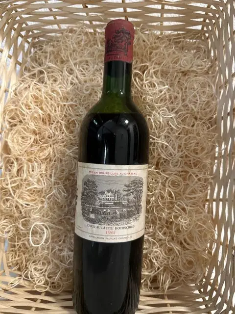 1961 Chateau Lafite Rothschild - Pauillac 1er Grand Cru