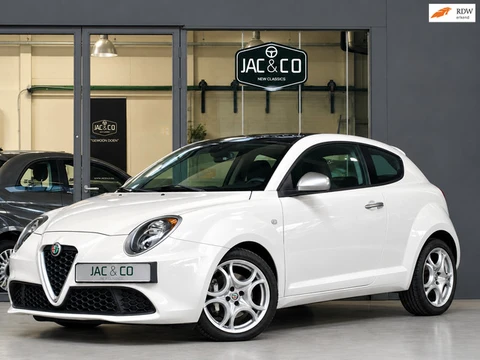 Alfa Romeo MiTo 1.4 T Distinctive Automaat CarPlay!