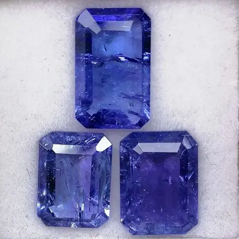 3 pcsTanzaniet - 7.31 ct