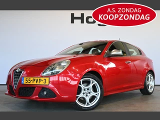 Alfa Romeo Giulietta 1.4 T Distinctive Clima Cruise PDC Led Lichtmetaal Trekhaak Xenon 100% Onderhou