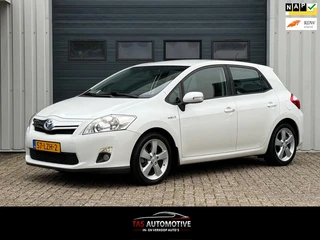 Toyota Auris 1.8 Full Hybrid Executive NAVI / CRUISE / PDC