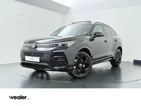 Volkswagen Tiguan 1.5 eHybrid R-Line Edition | 272 PK | SoH 100% | Trekhaak wegklapbaar | Adaptive C
