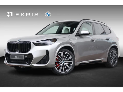 BMW X1 xDrive25e M Sportpakket Pro | Comfort Pack | Innovation Pack | Travel Pack |