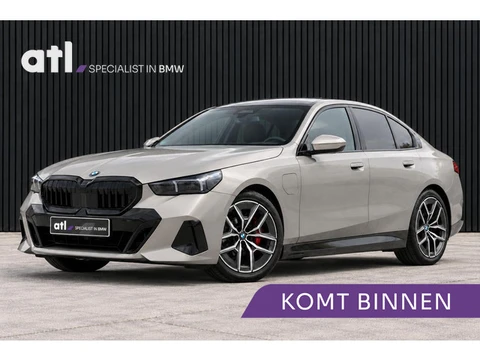 BMW 5-serie 530e M-Sport Pro | HUD | B&W | ACC | Carbon | 360 | Stoelventilatie | Keyless | Verwarmd