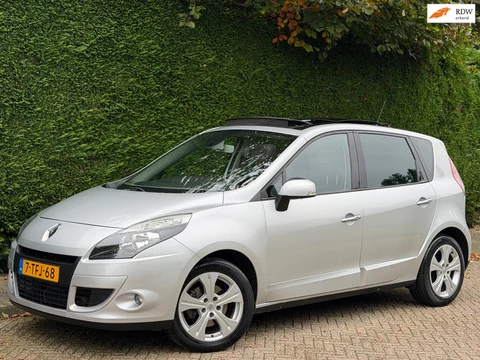 Renault Scénic 2.0 AUTOMAAT/AIRCO IJSKOUD/PANORAMADAK/HAAKJE