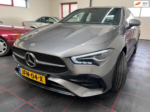 Mercedes-Benz CLA-klasse Shooting Brake 250 e AMG Line