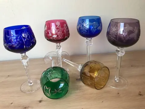 Groep vintage glazen, Romeinen, wijnglazen (6) -