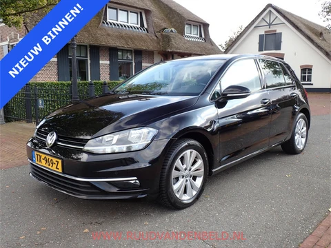 Volkswagen Golf 1.0 TSI Comfortline / PDC / CARPLAY / ACC / NAVI