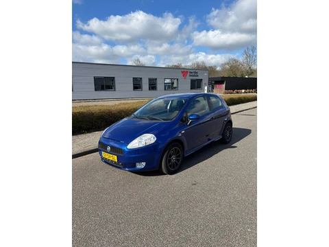 Fiat Grande Punto 1.4 Sportsound " APK tot 27-10-2027 "