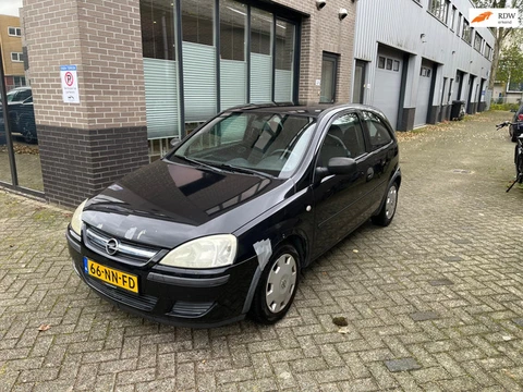 Opel Corsa 1.0-12V Essentia! 216DKM NAP! Inruilkoopje!