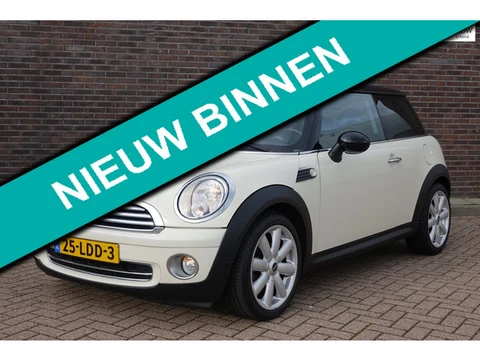 MINI 3-Deurs 1.6 Cooper Business Line, navi, creme wit, 17"velgen, keurige auto