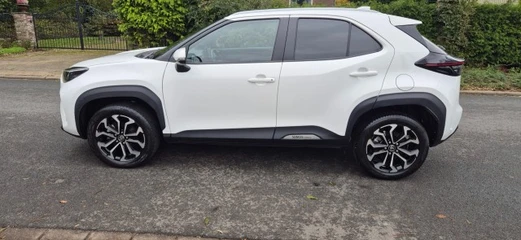 TOYOTA YARIS CROSS 1.5 Hybrid Dynamic  Camera achter  Apple-/ Android Carplay/stoelverw.