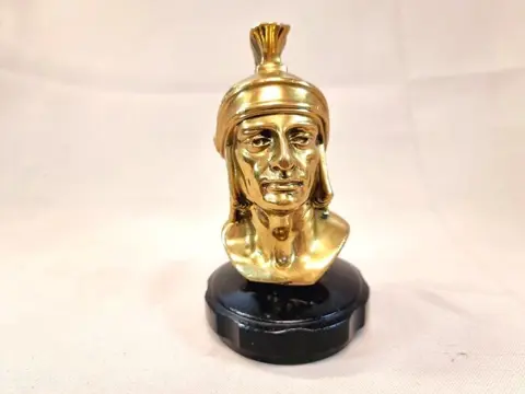 Embleem/mascotte/kenteken - Trojan - 1930-1940