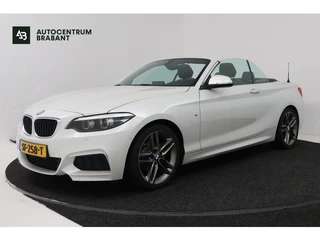 BMW 2 Serie Cabrio 218i High Executive (CAMERA, STUUR/STOELVERWARMING, CRUISE CONTROL, DIGITALE COCK