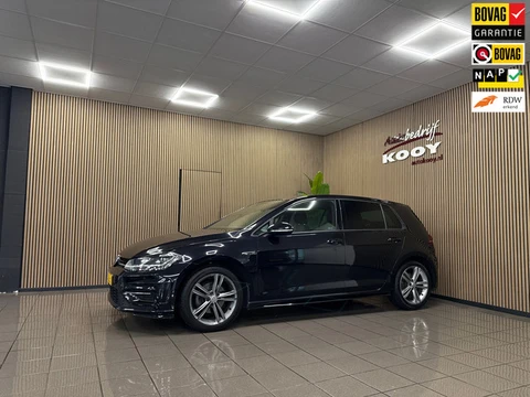 Volkswagen Golf 1.5 TSI R-Line * Automaat / Carplay / Virtual cockpit / Parkeersensoren / NL Auto *