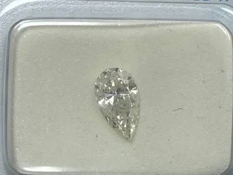 1 pcs Diamant - 0.53 ct - Peer - No reserve price , H - P1