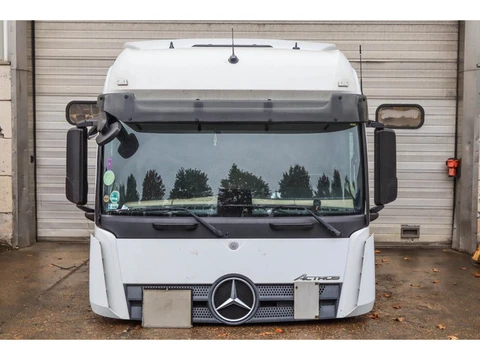 Mercedes-Benz MP4 BIGSPACE (bj 2018)