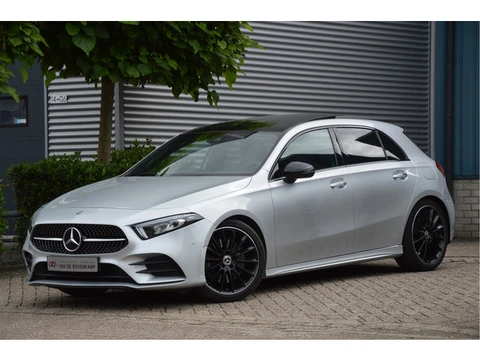 Mercedes-Benz A-Klasse 250 AMG-line PANORAMADAK | SFEERVERLICHTING | NIGHT-PAKKET | KEYLESS | LED | 