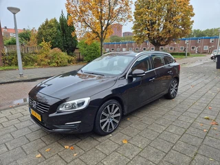 Volvo V60 2.4 D6 AWD Plug-In Hybrid Summum