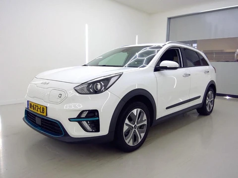 KIA E-NIRO EDITION 64 kWh (98% SOH) I AUTOMAAT I TREKHAAK I P-CAMERA I APPLE CARPLAY I ADAPTIVE CRUI