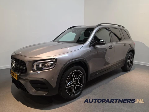 Mercedes-Benz GLB 200 Business Solution AMG 7p. - Stoelverwarming - Apple Carplay/Android Auto - Ele