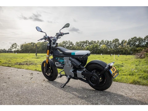 motorscooter Highline BMW CE 02 A |