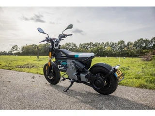 motorscooter Highline BMW CE 02 A |