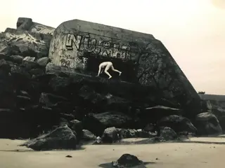 Babeth Aloy (XX) - Le Bunker, plage Ile de Ré 2021