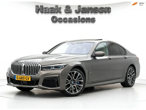 BMW 7-serie 745e M-Sport / Champagner Quartz / Massage / ACC / NAP / Service t/m 2028!