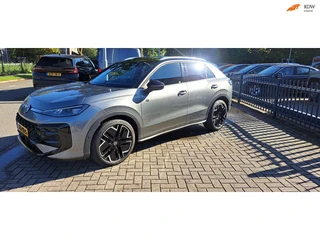 Volkswagen T-ROC 1.5 eTsi Style First Edition R line