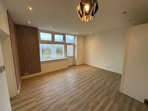 Woning aan de Hoofdstraat te Peize