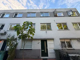 Woning aan de Dumontstraat te Haarlem