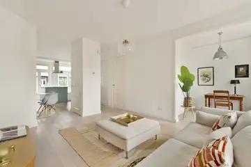 Woning aan de Sanderijnstraat te Amsterdam