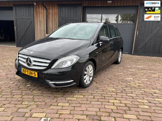 Mercedes-Benz B-klasse 180 Ambition, AUTOMAAT ,NAVI .CRUISE.